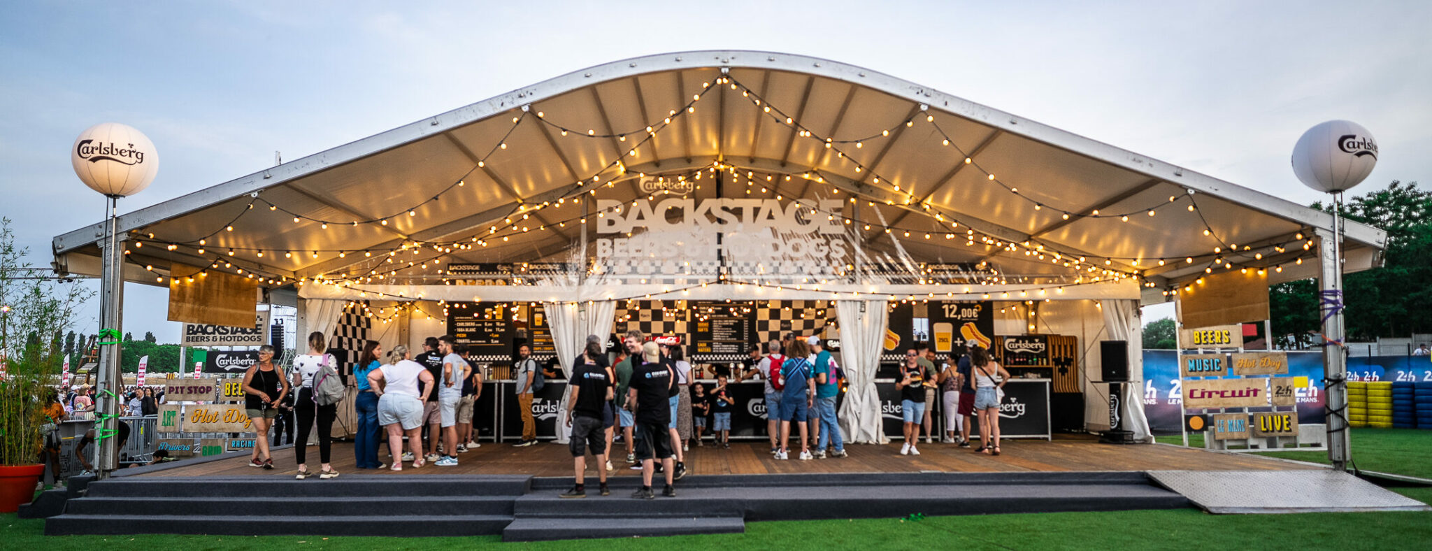 Backstage – Beers & Hotdogs
